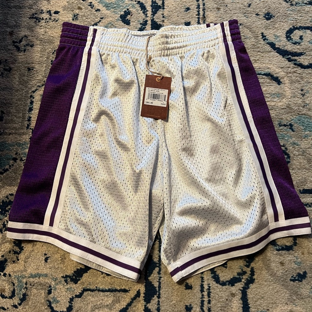 Brand New with Tags Mitchell and ness platinum lakers shorts size large